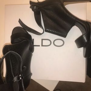 Aldo Open Toe Sandals